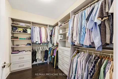 17 Alma Walker Way Markham ON L3P 0N7