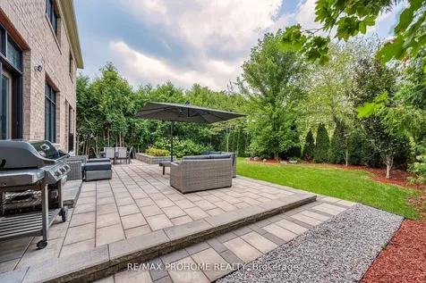 17 Alma Walker Way Markham ON L3P 0N7