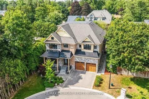 17 Alma Walker Way Markham ON L3P 0N7