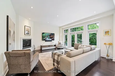 17 Alma Walker Way Markham ON L3P 0N7