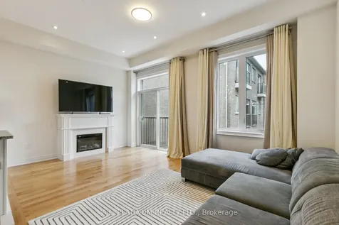 32 Kingsville Lane Richmond Hill ON L4C 7V6