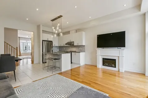 32 Kingsville Lane Richmond Hill ON L4C 7V6