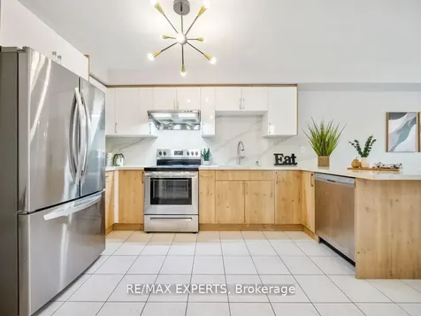 97 Pinedale Gate Vaughan ON L4L 8X3