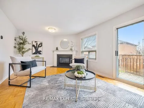97 Pinedale Gate Vaughan ON L4L 8X3