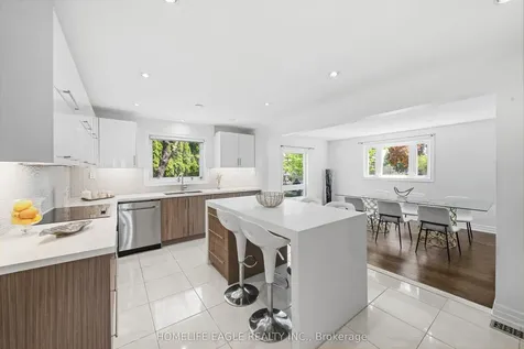 304 Firglen Ridge Vaughan ON L4L 1N7