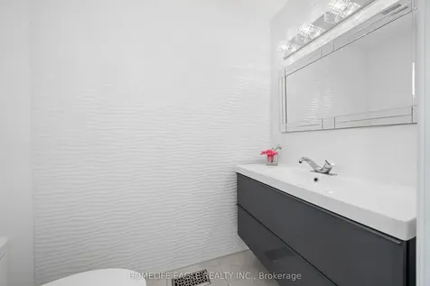 304 Firglen Ridge Vaughan ON L4L 1N7