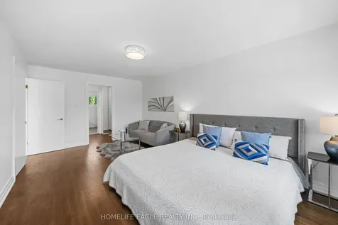 304 Firglen Ridge Vaughan ON L4L 1N7