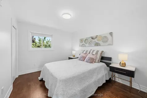 304 Firglen Ridge Vaughan ON L4L 1N7