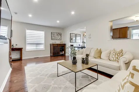 371 Langford Boulevard Bradford West Gwillimbury ON L3Z 0P7
