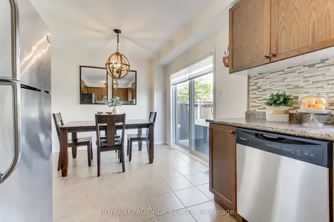 371 Langford Boulevard Bradford West Gwillimbury ON L3Z 0P7