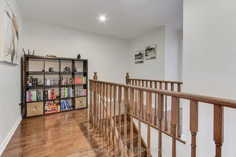 371 Langford Boulevard Bradford West Gwillimbury ON L3Z 0P7