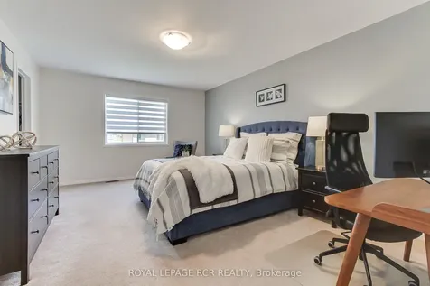 371 Langford Boulevard Bradford West Gwillimbury ON L3Z 0P7