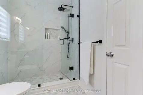 371 Langford Boulevard Bradford West Gwillimbury ON L3Z 0P7