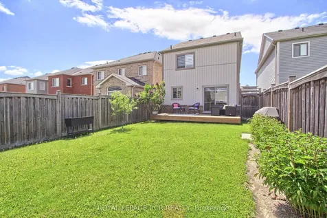 371 Langford Boulevard Bradford West Gwillimbury ON L3Z 0P7