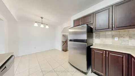 108 Argento Crescent Vaughan ON L4H 0B6