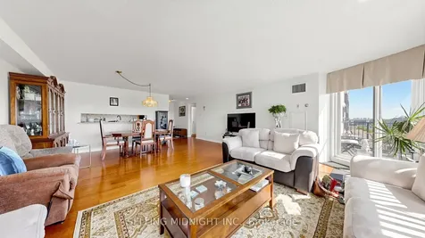 2 Raymerville Drive Markham ON L3P 7N7