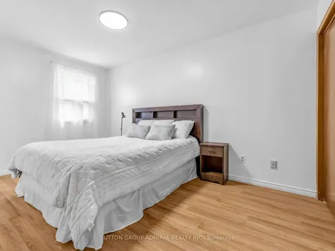56 Oakmount Crescent Vaughan ON L4K 2C3