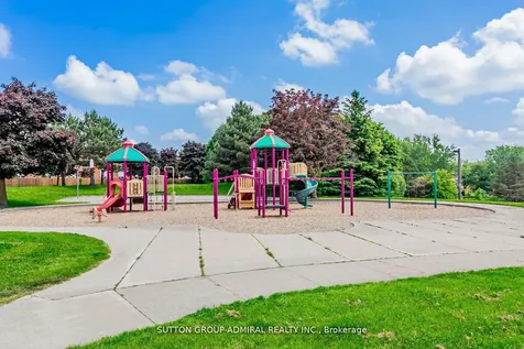 56 Oakmount Crescent Vaughan ON L4K 2C3