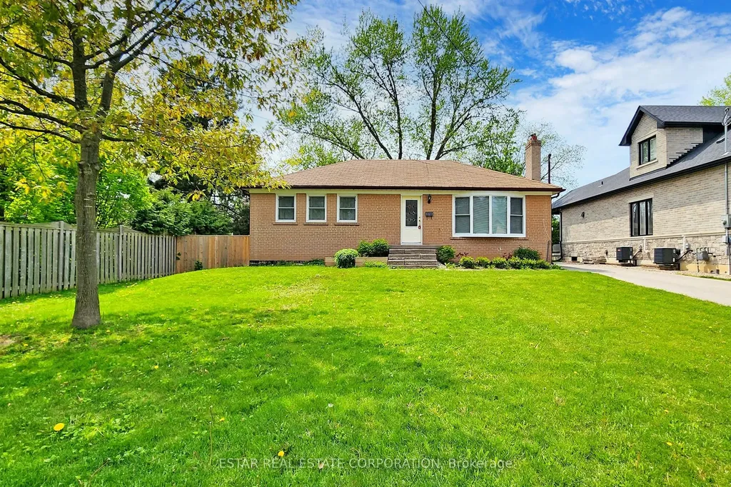 26 Elm Street Markham ON L3P 2V5