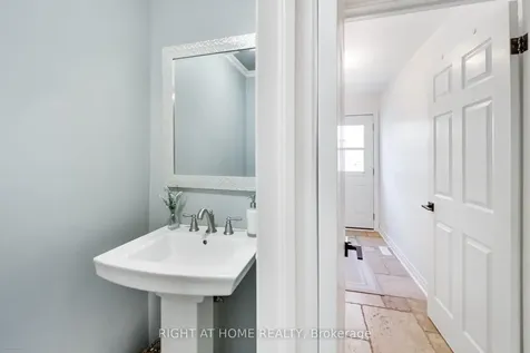 885 Dales Avenue Newmarket ON L3Y 5Z6
