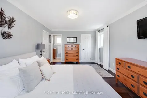 885 Dales Avenue Newmarket ON L3Y 5Z6