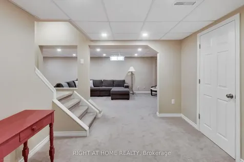 885 Dales Avenue Newmarket ON L3Y 5Z6