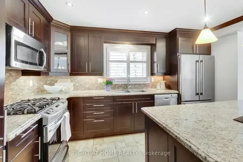 885 Dales Avenue Newmarket ON L3Y 5Z6
