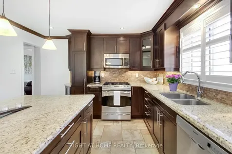 885 Dales Avenue Newmarket ON L3Y 5Z6