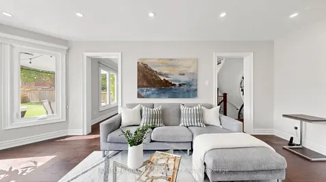42 Rockwell Road Richmond Hill ON L4B 1B1