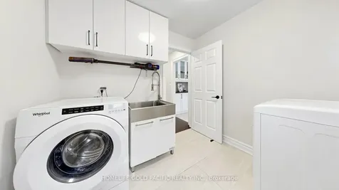 42 Rockwell Road Richmond Hill ON L4B 1B1