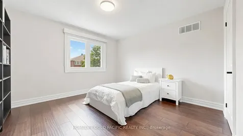 42 Rockwell Road Richmond Hill ON L4B 1B1
