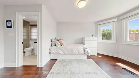 42 Rockwell Road Richmond Hill ON L4B 1B1