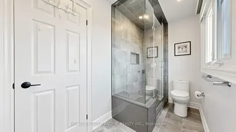 42 Rockwell Road Richmond Hill ON L4B 1B1