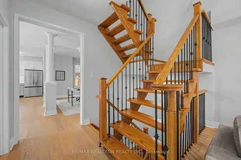 6 Northvale Road Markham ON L6B 1G4