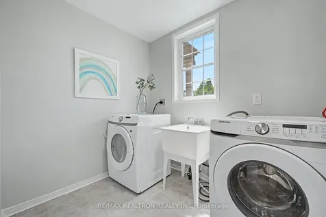 6 Northvale Road Markham ON L6B 1G4