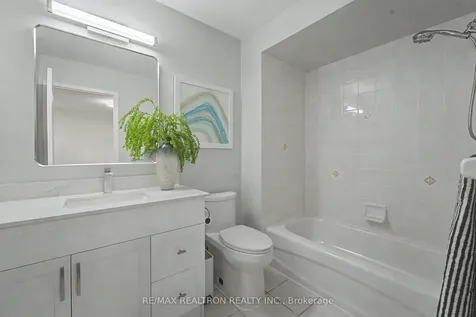 6 Northvale Road Markham ON L6B 1G4