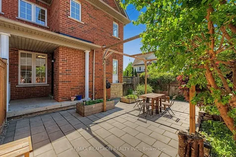 6 Northvale Road Markham ON L6B 1G4