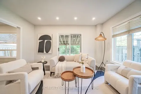 483 Menczel Crescent Newmarket ON L3X 2P6