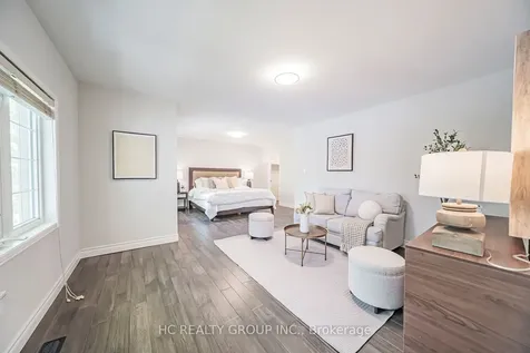 483 Menczel Crescent Newmarket ON L3X 2P6