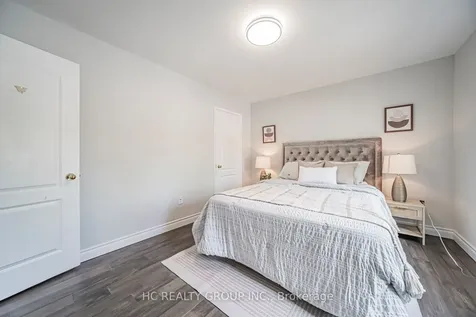483 Menczel Crescent Newmarket ON L3X 2P6
