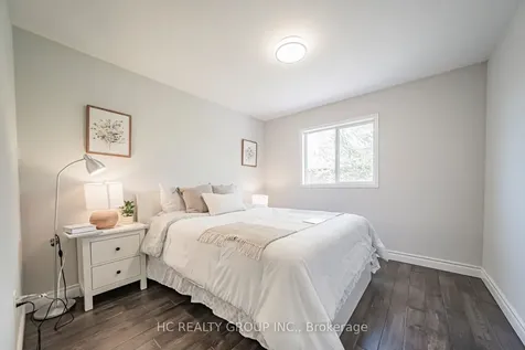 483 Menczel Crescent Newmarket ON L3X 2P6