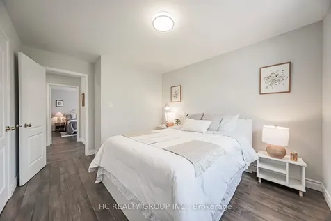 483 Menczel Crescent Newmarket ON L3X 2P6