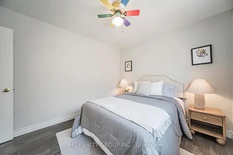 483 Menczel Crescent Newmarket ON L3X 2P6