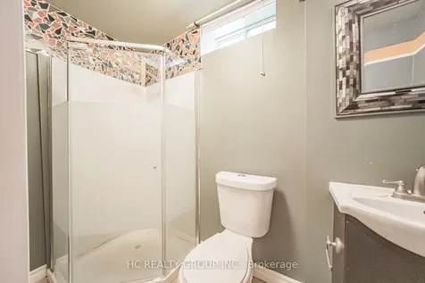 483 Menczel Crescent Newmarket ON L3X 2P6
