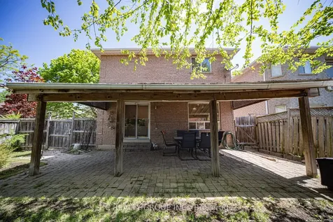 483 Menczel Crescent Newmarket ON L3X 2P6