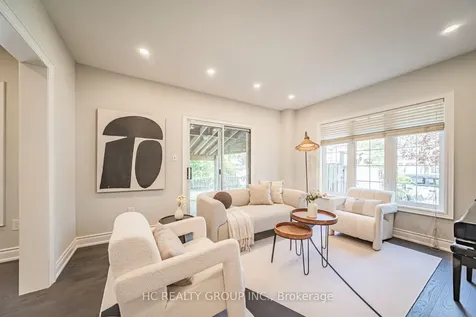 483 Menczel Crescent Newmarket ON L3X 2P6