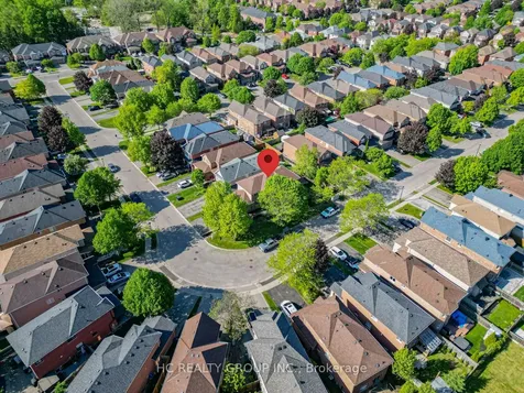 483 Menczel Crescent Newmarket ON L3X 2P6