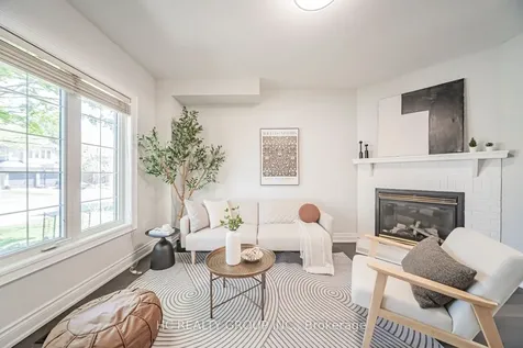 483 Menczel Crescent Newmarket ON L3X 2P6