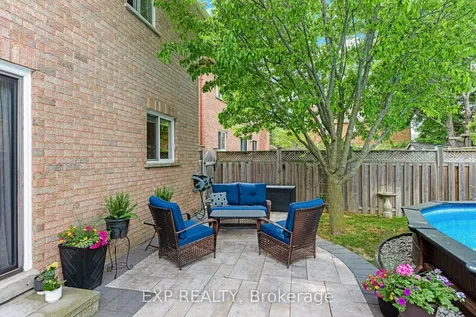 374 Savage Road Newmarket ON L3X 1S3
