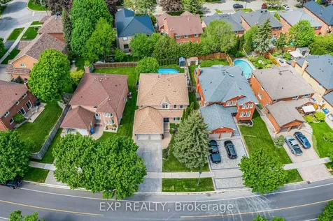 374 Savage Road Newmarket ON L3X 1S3